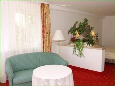 Haus Am Park Otel Bad Hersfeld Oda fotoğraf